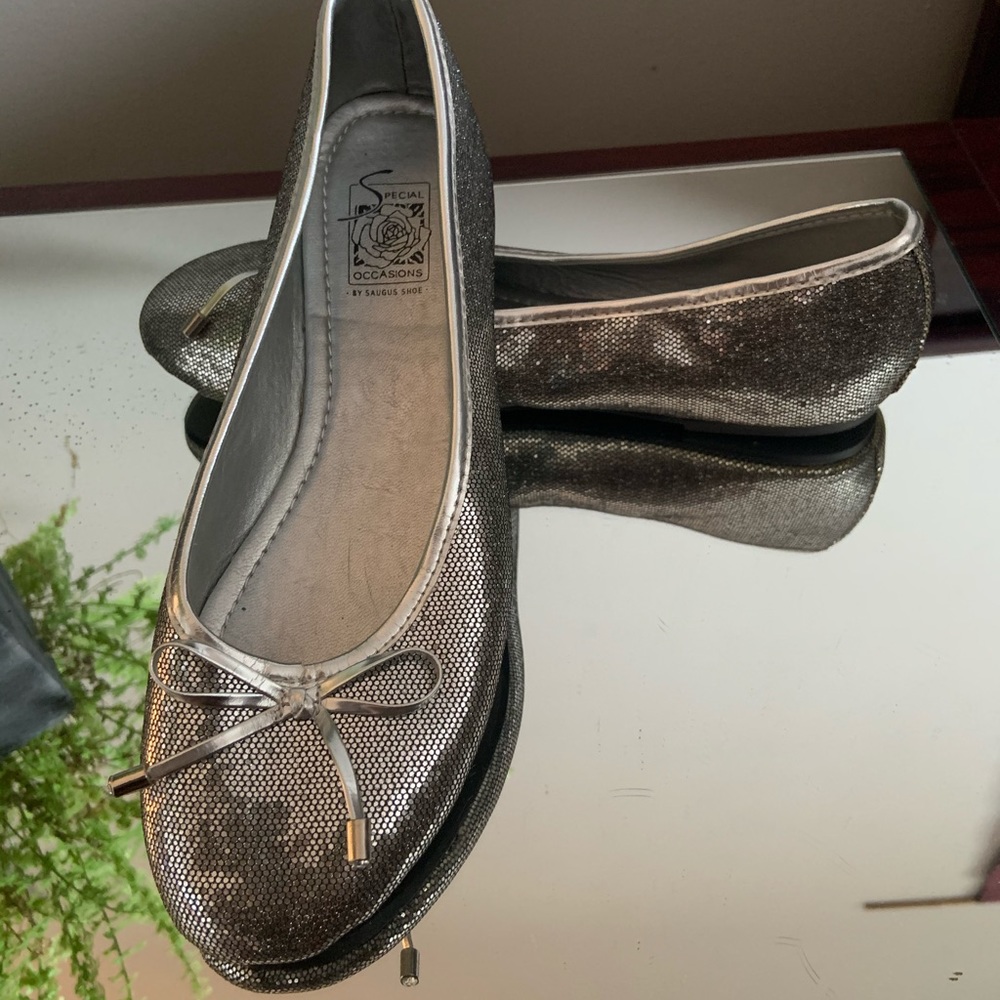 Silver flats